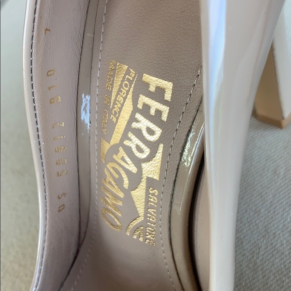 Salvatore Ferragamo Ezia 100mm Pumps - Picture 6 of 15